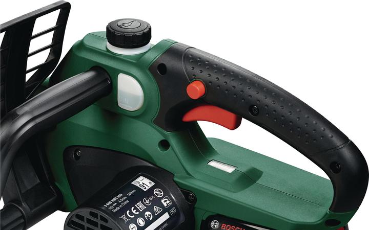 Produktbild Bosch Home & Garden UniversalChain 18 (Akku Kettensäge)