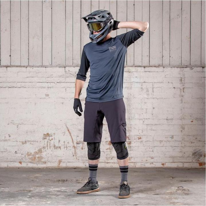 Actual product image iXS Carve Evo (M)