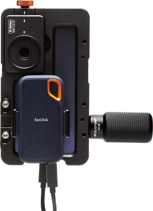 Produktbild SanDisk BEASTGRIP iPhone 15 Pro Max Creator Kit