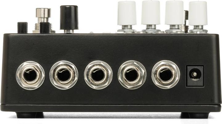Produktbild Electro-Harmonix Oceans 12 (Gitarre)