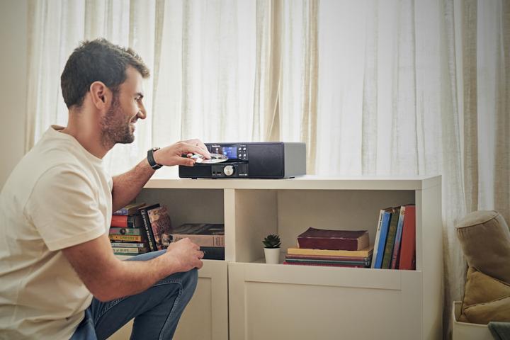 Actual product image Panasonic SC-DM202 (Bluetooth, CD player, 2x 12 W)