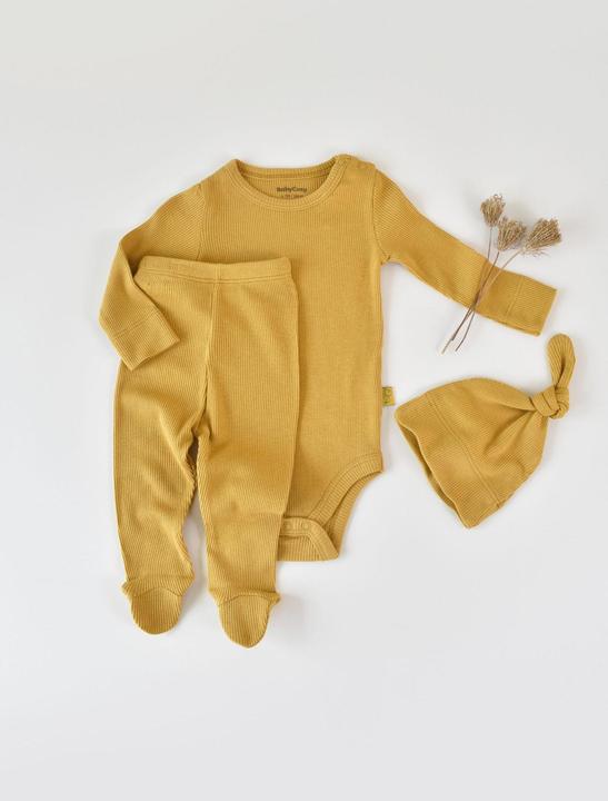 Image du produit BabyCosy Ensemble. Pantalon en tricot avec pied. Body à manches longues. Bonnet (68)