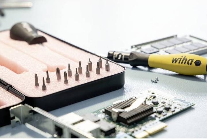 Immagine prodotto Wiha Set di cacciaviti TorqueVario®-S Micro ESD 0,1 - 0,6 Nm misto, limite di coppia regolabile in modo (Porta)