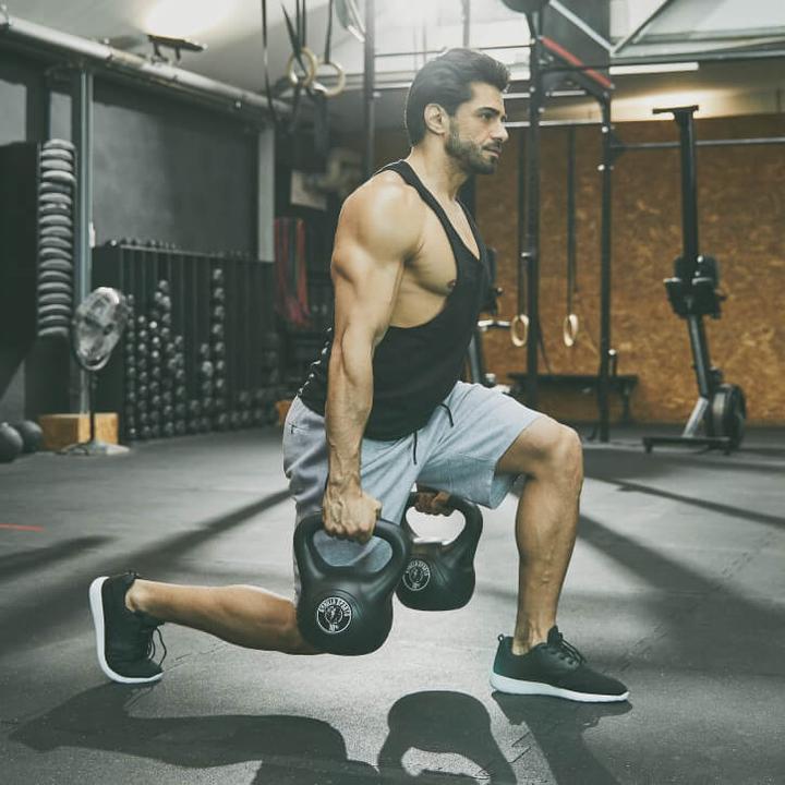 Produktbild Gorilla Sports Kettlebell Kunststoff (1 x 10 kg, 1 x 8 kg, 1 x 12 kg)