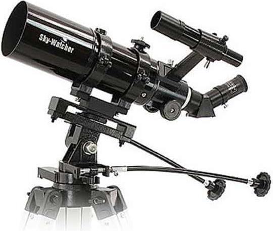 Skywatcher Startravel 80 (80/400) telescope on stable AZ3 mounting with special accessories