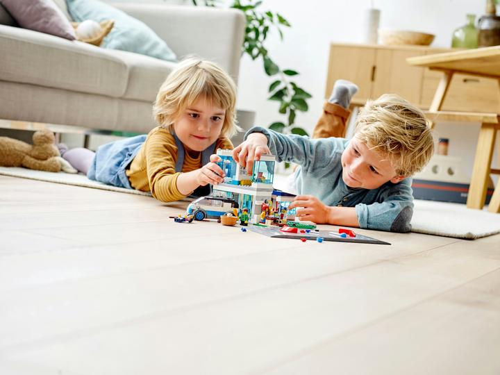 Produktbild LEGO Modernes Familienhaus (60291, LEGO City)