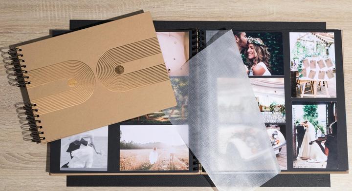 Produktbild Exacompta Fotoalbum mit Spiralbindung, 60 Seiten schwarz, 32x32 cm, Graphik (32 x 32 cm)