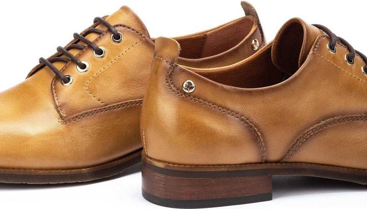 Actual product image Pikolinos Royal (40)