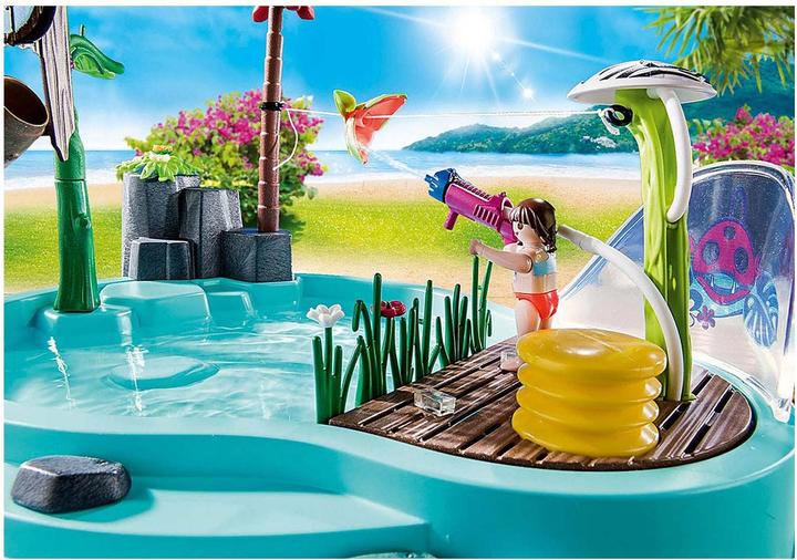 Actual product image Playmobil Small Pool with Water Sprayer (70610, Playmobil Family Fun)
