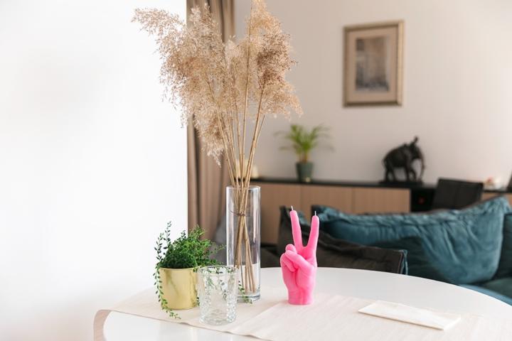Image du produit Candle Hand Victoire (1 pcs)