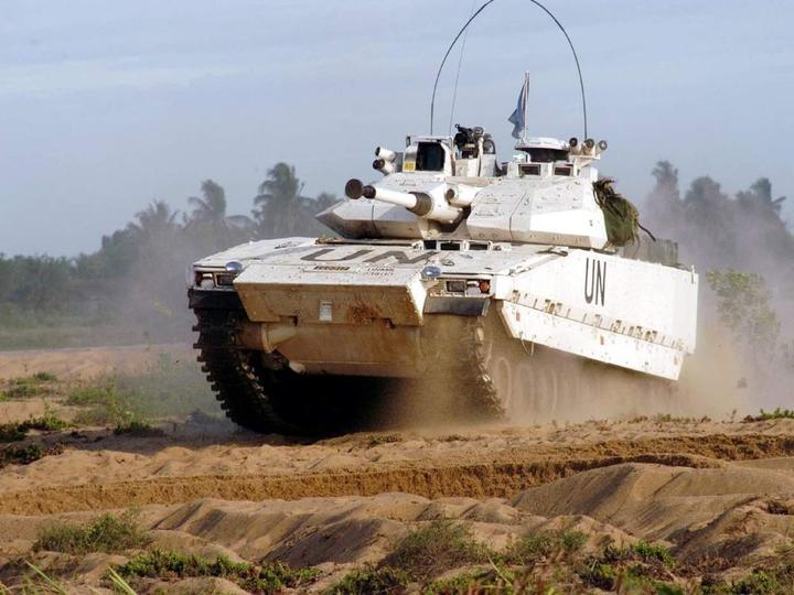 Actual product image Hobby Boss Sweden CV90-40C IFV/W Add. a.-r. Armour
