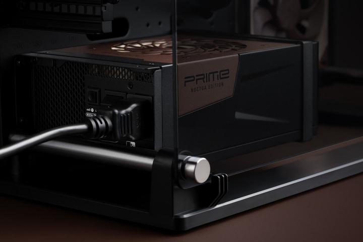 Image du produit Noctua PRIME TX-1600 Edition (schwarz, 2x 12VHPWR, 6x PCIe, Kabel-Management, 1600 Watt) (1600 W)