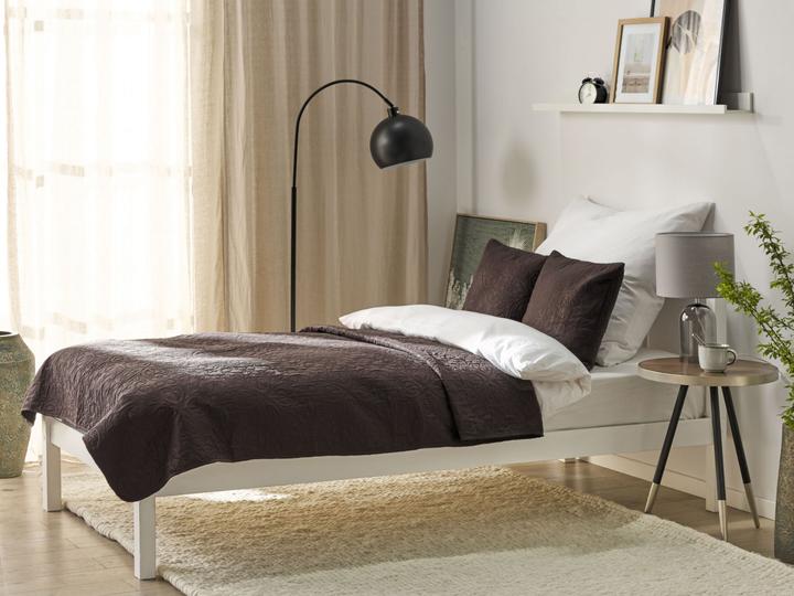 Actual product image Beliani Bedspread set with cushions embossed pattern 3-piece brown 140 x 210 cm RAYEN (140 x 210 cm)