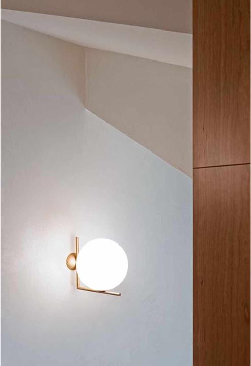 Actual product image Flos Ic C W1/W2 Led Wall Lamp (800 lm, E14)