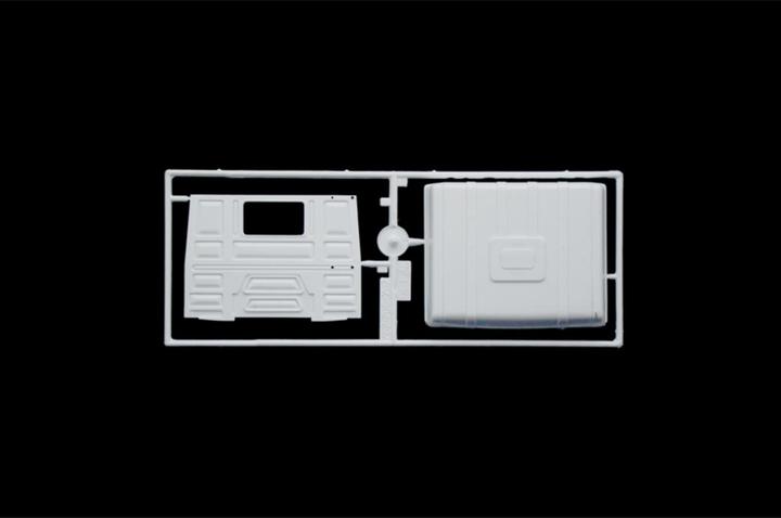 Actual product image 1:24 Scania Streamline 143H 6x2