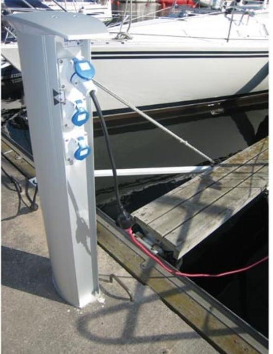 Produktbild Velleman Adapterkabel (CEE 16, 3.68 kW, 16 A, 0.40 m)