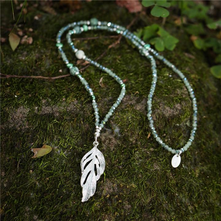 Andreani Halskette mit Federanhänger aus echter grüner Jade mit Süsswasserperlen