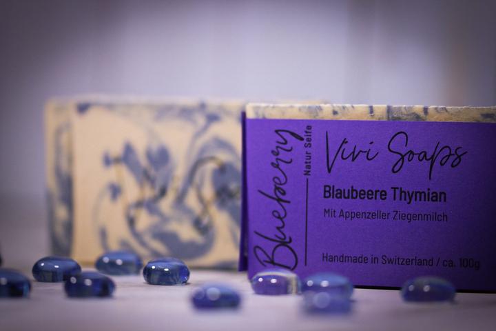 Actual product image Vivi Soaps Blueberry - thyme goat's milk soap (Hard soap)