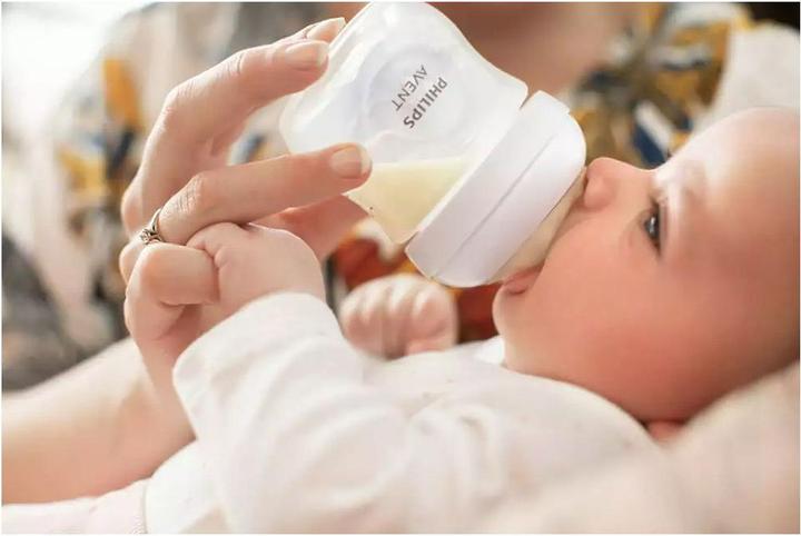 Actual product image Philips Avent Natural Response (330 ml)