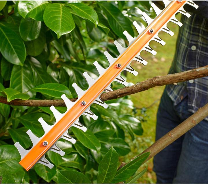 Produktbild Black & Decker Blac Heckenschere BEHT251QS 450W 50 cm Schwertlänge, 18 mm Schnittstärke (Elektroheckenschere)