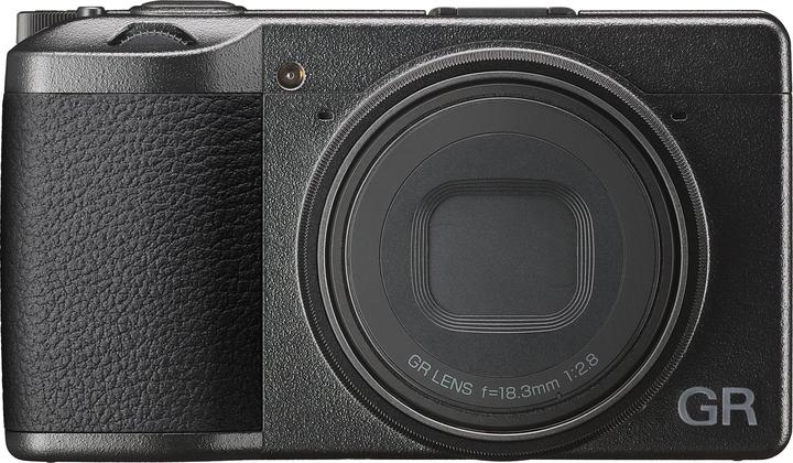 RICOH Gr Iii (18.3mm, 24.24 Mpx, APS-C / DX)