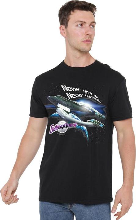Immagine prodotto Galaxy Quest Never Surrender Maglietta Uomo (XXL)