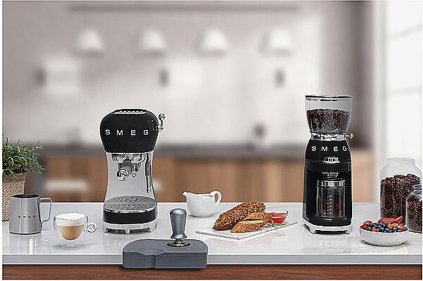 Produktbild Smeg ECF02BLEU (EU-Stecker)