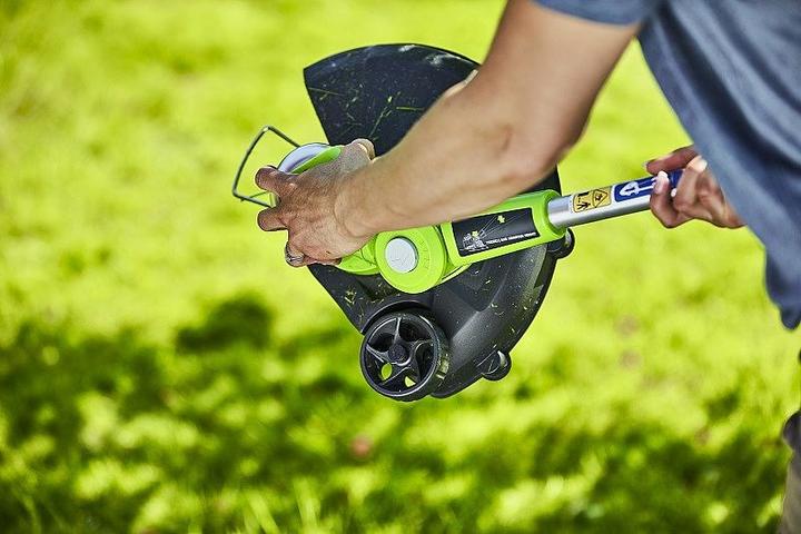Actual product image Greenworks Cordless lawn mower G24LT30MK2 - 2100007UA (Trim line)