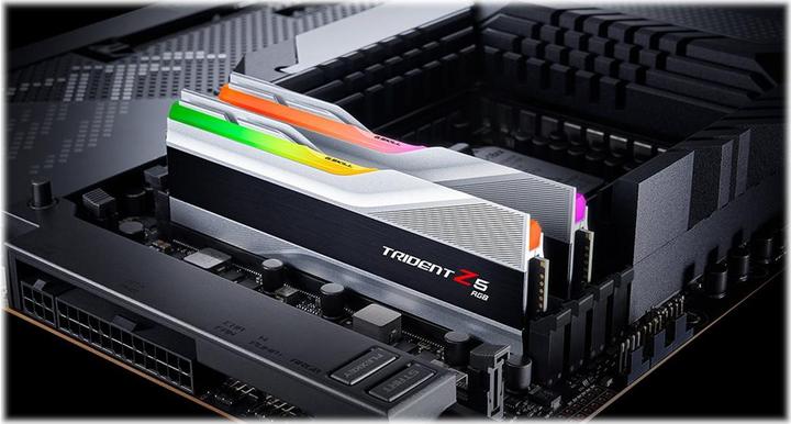 Produktbild G.Skill Trident Z5 RGB (2 x 16GB, 5200 MHz, DDR5-RAM, DIMM)