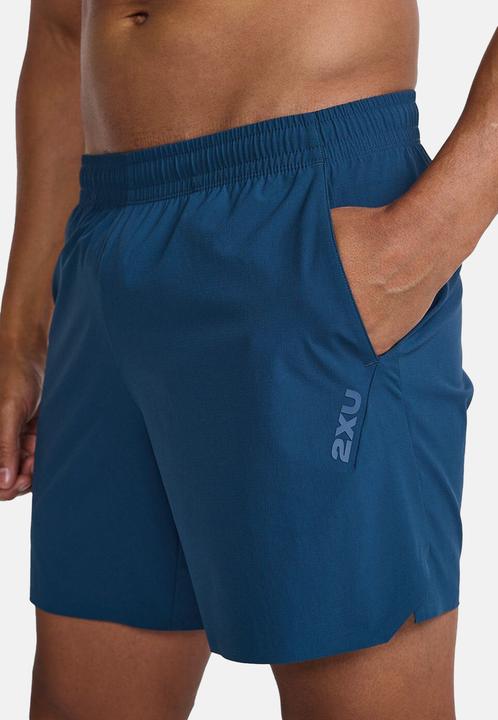 Actual product image 2XU Motion 6inch Shorts (XL)
