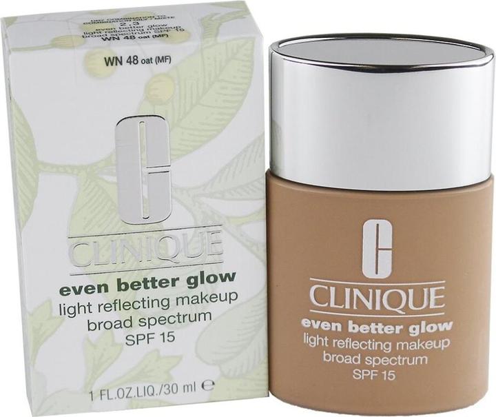 Produktbild Clinique Even Better Glow (WN 48 Oat)