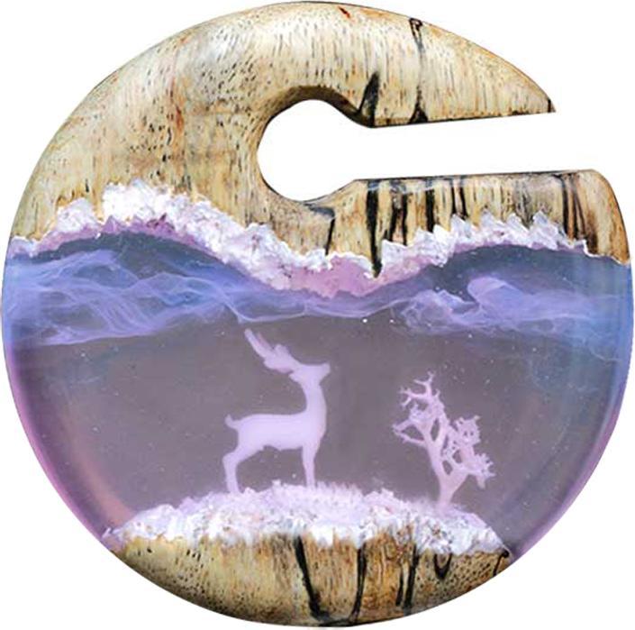 Image du produit Star Piercing Ohrgewicht Hirsch im Schnee Epoxy lavendel aus Tamarind Holz (sans laiton, Organique)