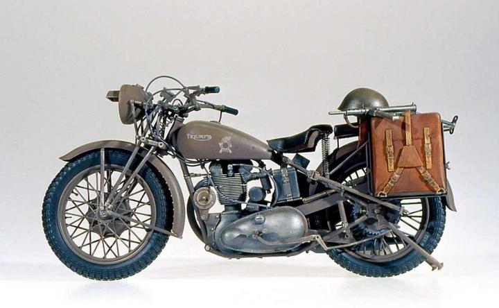 Produktbild Tamiya 1:9 Triumph