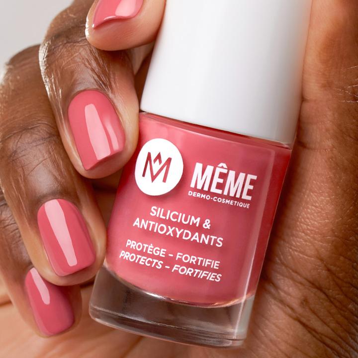 Actual product image Même Antioxidant nail polish (Rose Praline, Gel-Effect Nail Polish)