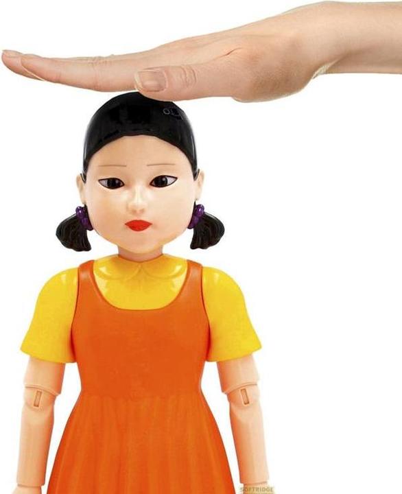 Produktbild Squid Game Eletronic Doll Young Hee (70114)