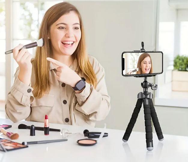Immagine prodotto Kikkerland Treppiede per smartphone (Schiuma solida, Tessuto, Materiale sintetico)