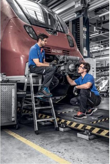 Actual product image Uvex Safety 2 trend (S3, 43)
