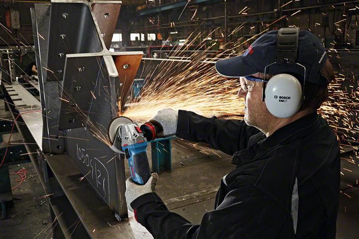 Actual product image Bosch Professional Gws 19-125 Ci (125 mm)