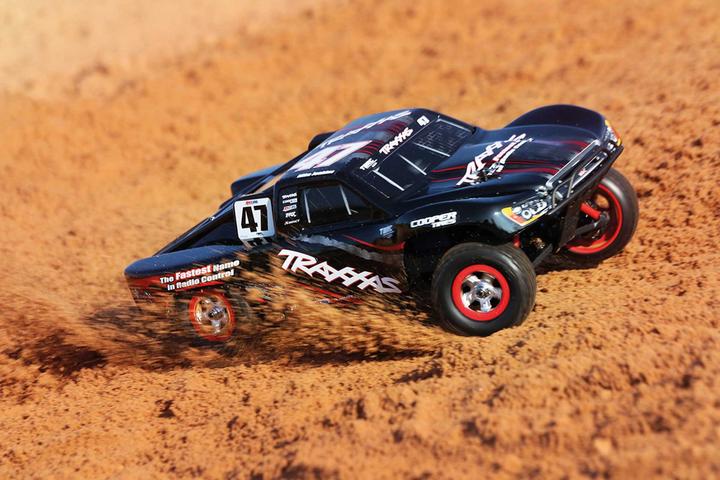 Image du produit Traxxas Slash (RTR Prêt à fonctionner)