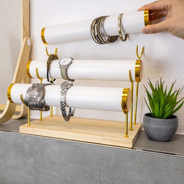 Actual product image Intirilife Bracelet holder with 3 shelves