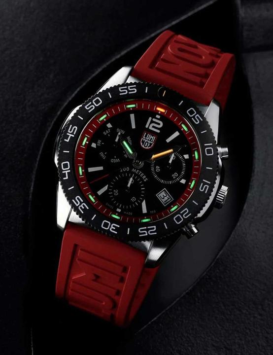 Actual product image Luminox Pacific Diver Chrono 3140 Series (Chronograph, 44 mm)