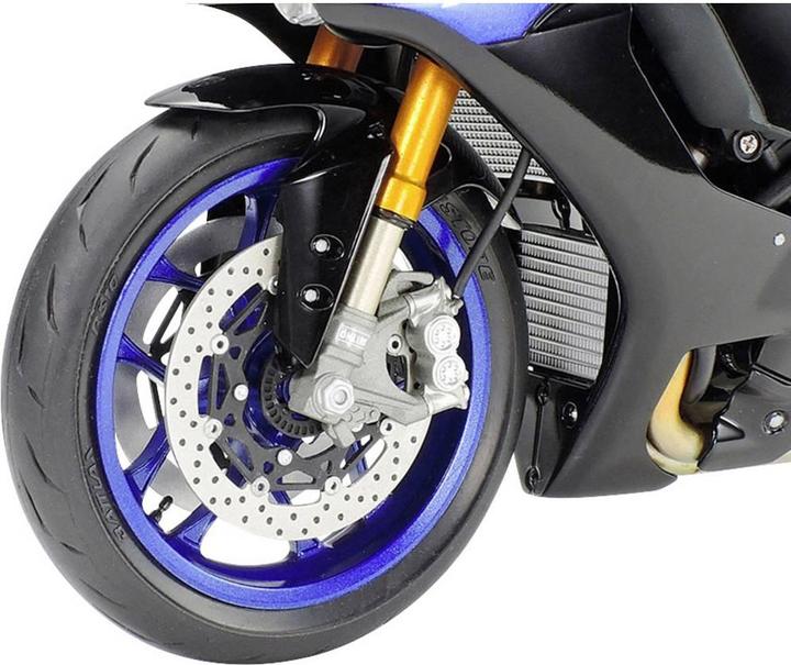 Actual product image Tamiya Yamaha YZF-R1M