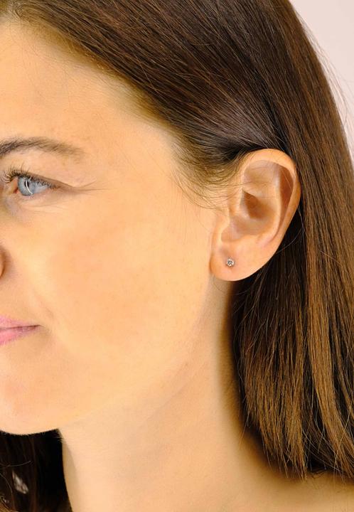 Actual product image Muau Stud earrings (White gold 750)