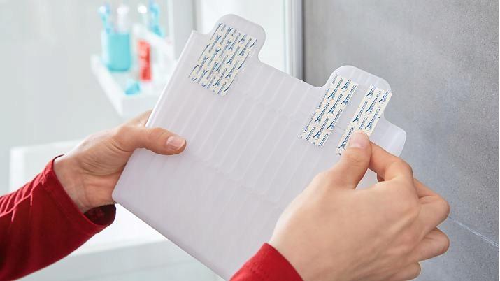 Actual product image tesa Powerstrips Basket (23 x 10 x 22 cm)