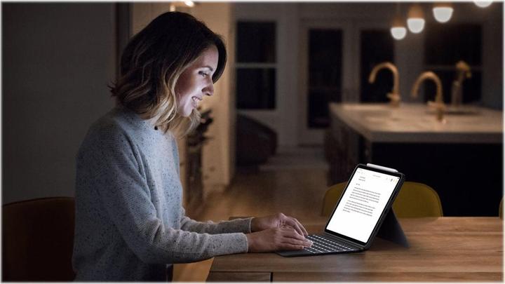 Actual product image Logitech Combo Touch - Grey - Us - Intnl (Eng. Int., A2068, A2230)