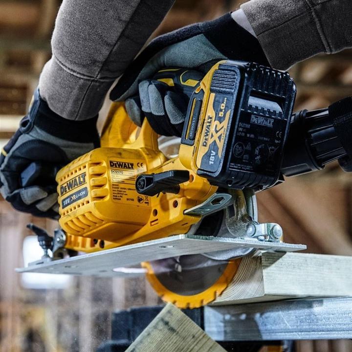 Image du produit DeWalt DCS570N-XJ