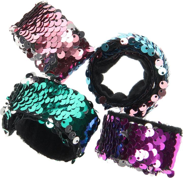 Actual product image LG-Imports Folding bracelet with sequins