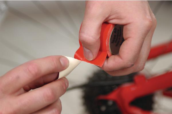 Produktbild tesa EXTRA POWER PERFECT Gewebeband, gewebeverstärktes Ductape (38 mm)