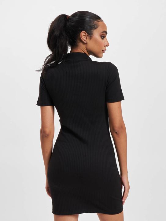 Actual product image Puma Dress Classics Ribbed V-Collar - 110057 (XS)