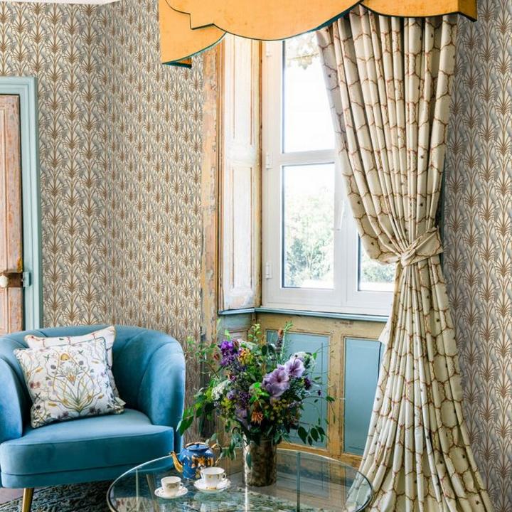 Actual product image The Chateau Nouveau Heron Wallpaper (53.5 x 978.5 cm)